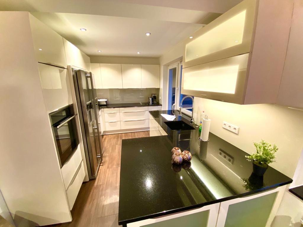 Beautiful Suites In The Center Of Gütersloh المظهر الخارجي الصورة